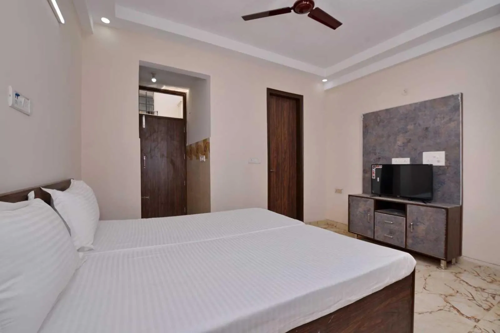 Hotel O Gold Souk Mall Gurgaon 2*,  Indien