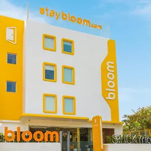 Hotel Bloom - Golf Course Road, Sector 43