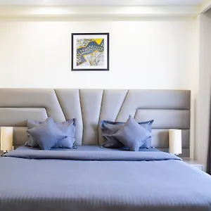 Hotel Housr Sector 43 Near One Horizon Centre